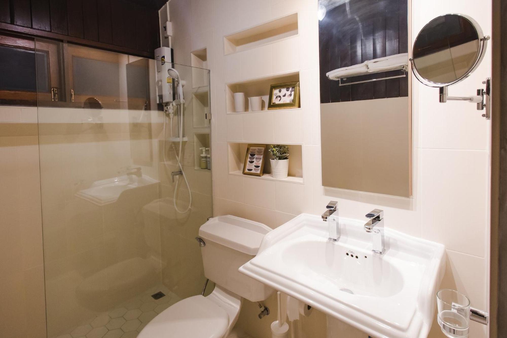 Couette-café Narra House Sukhumvit58 Bangkok