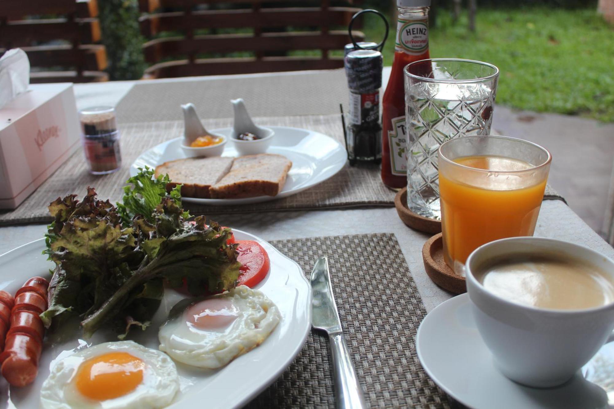 Narra House Sukhumvit58 Couette-café Bangkok