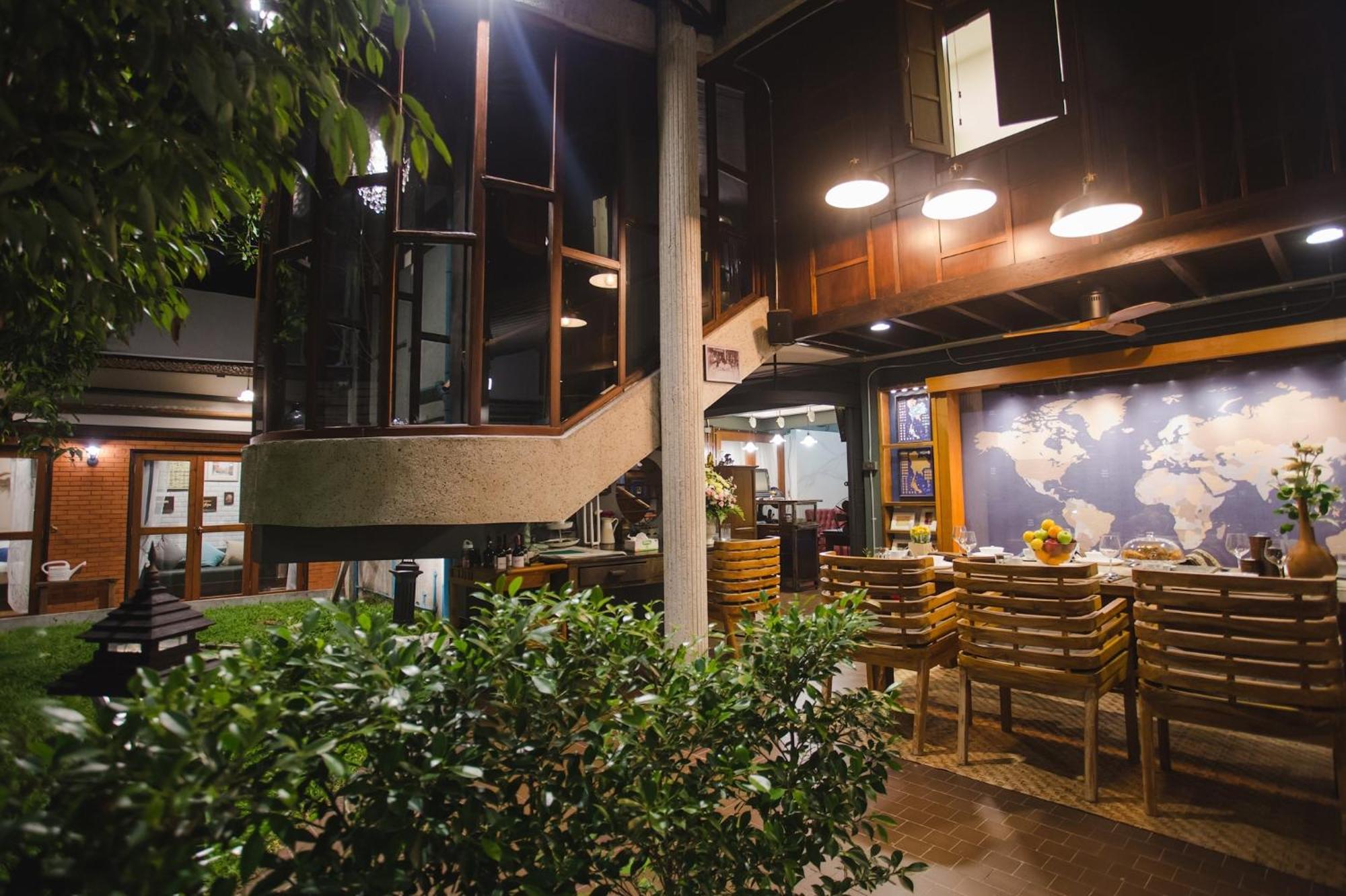 Narra House Sukhumvit58 Couette-café 3*